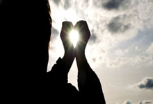 网络配资门户:网络配资公司-油气与黄金两大主题ETF集体大涨 机构密集提示溢价风险